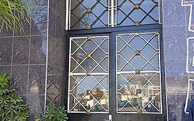 Hotel De Paris